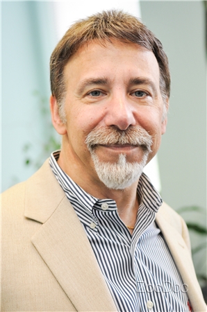 Dr. Paul Miller, MD