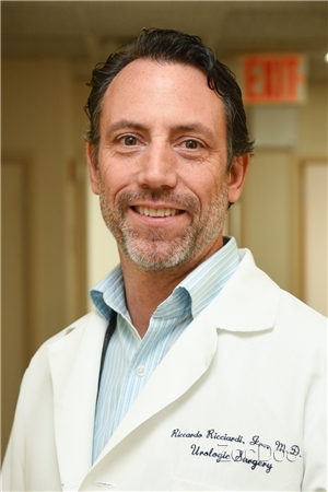 Dr. Riccardo Ricciardi, MD