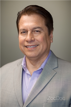 Dr. Roberto Narvaez, MD