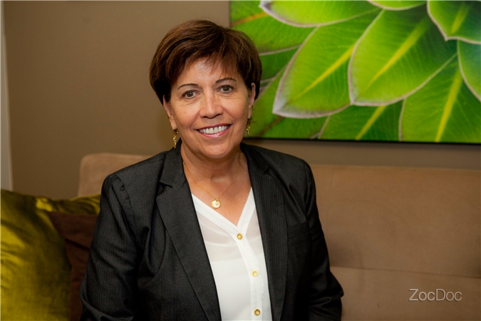Dr. Saundra Maass-Robinson, MD