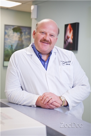 Dr. Simon Becker, DPM