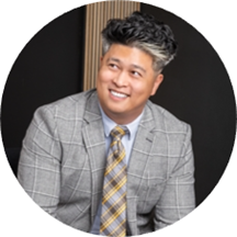 Dr. Tan Bui, DMD