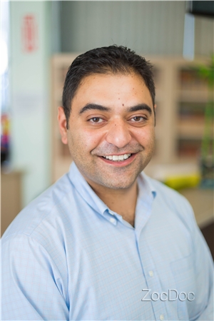 Dr. Vahagn Hakopyan, DDS