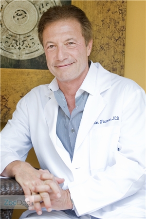 Dr. Vitor Weinman, MD