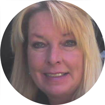 Holli Crosby, CMHC