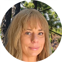 Indizo (Zoe) Moon Welch, PMHNP