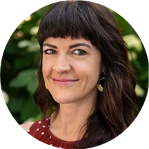 Julia MacGlashan, LAc