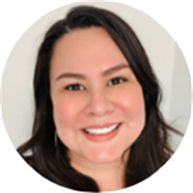 Julia Palomares, LMFT