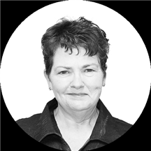 Julie Elliott, LCSW