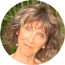 Kelli Aiyana, LCSW
