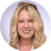 Kirsten Luttenberger, APN