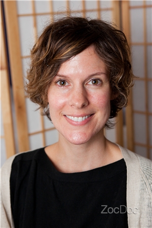 Laura Perry, LAc