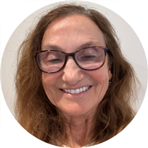 Lea Roussos, LMFT