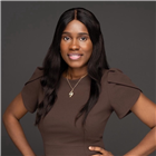 Lola Oloyede, PMHNP
