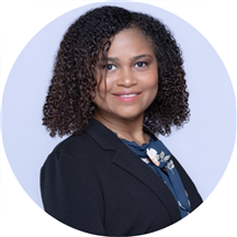 Nanisia Oliveira, LCSW