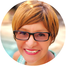 Raquel de Oliveira, LCSW