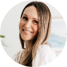 Sara Stieg, LAc