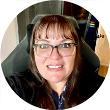 Toni Lasiewicki, LMFT